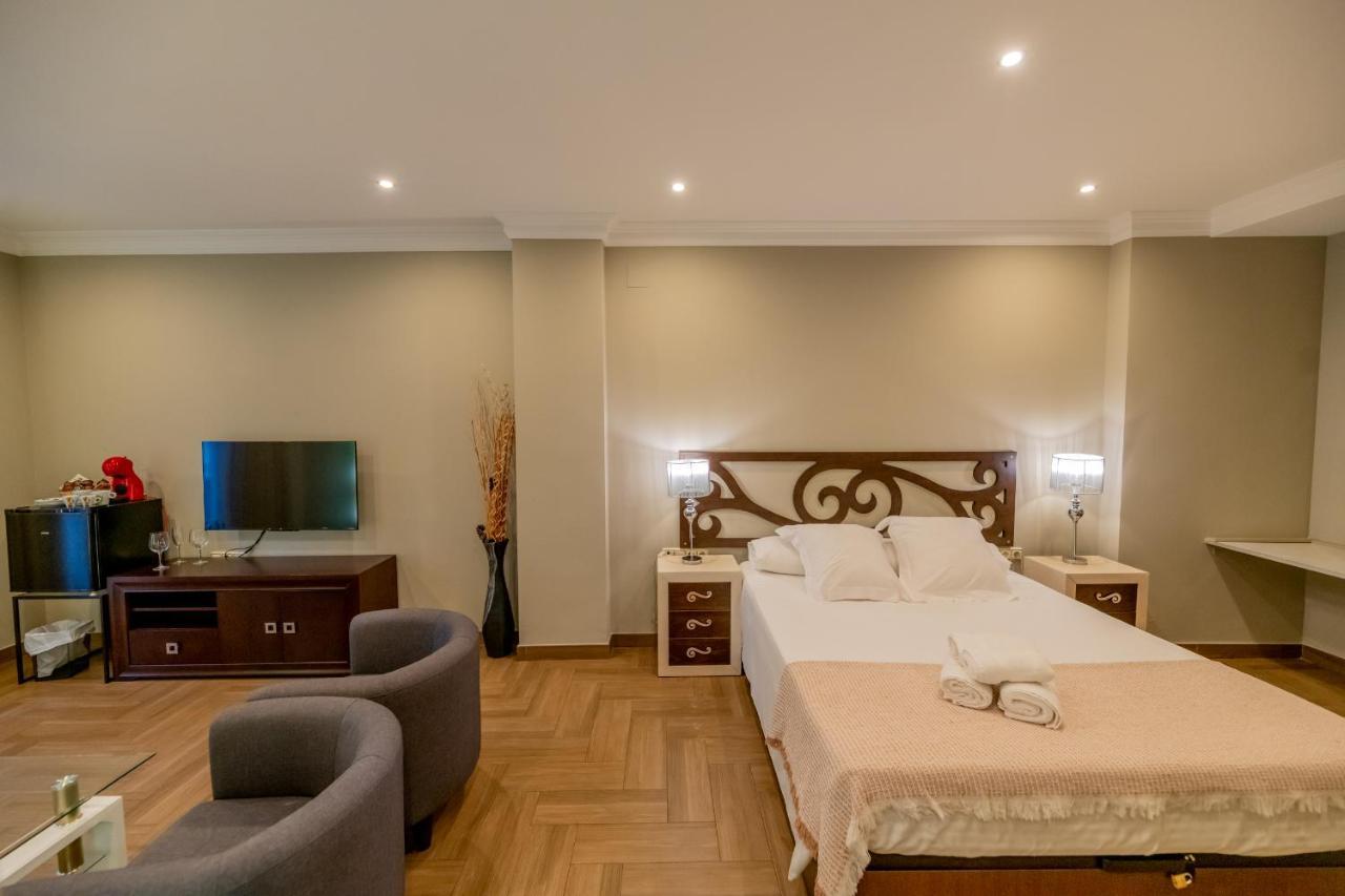 Hotel Monasterio Granada - Adults Only ภายนอก รูปภาพ