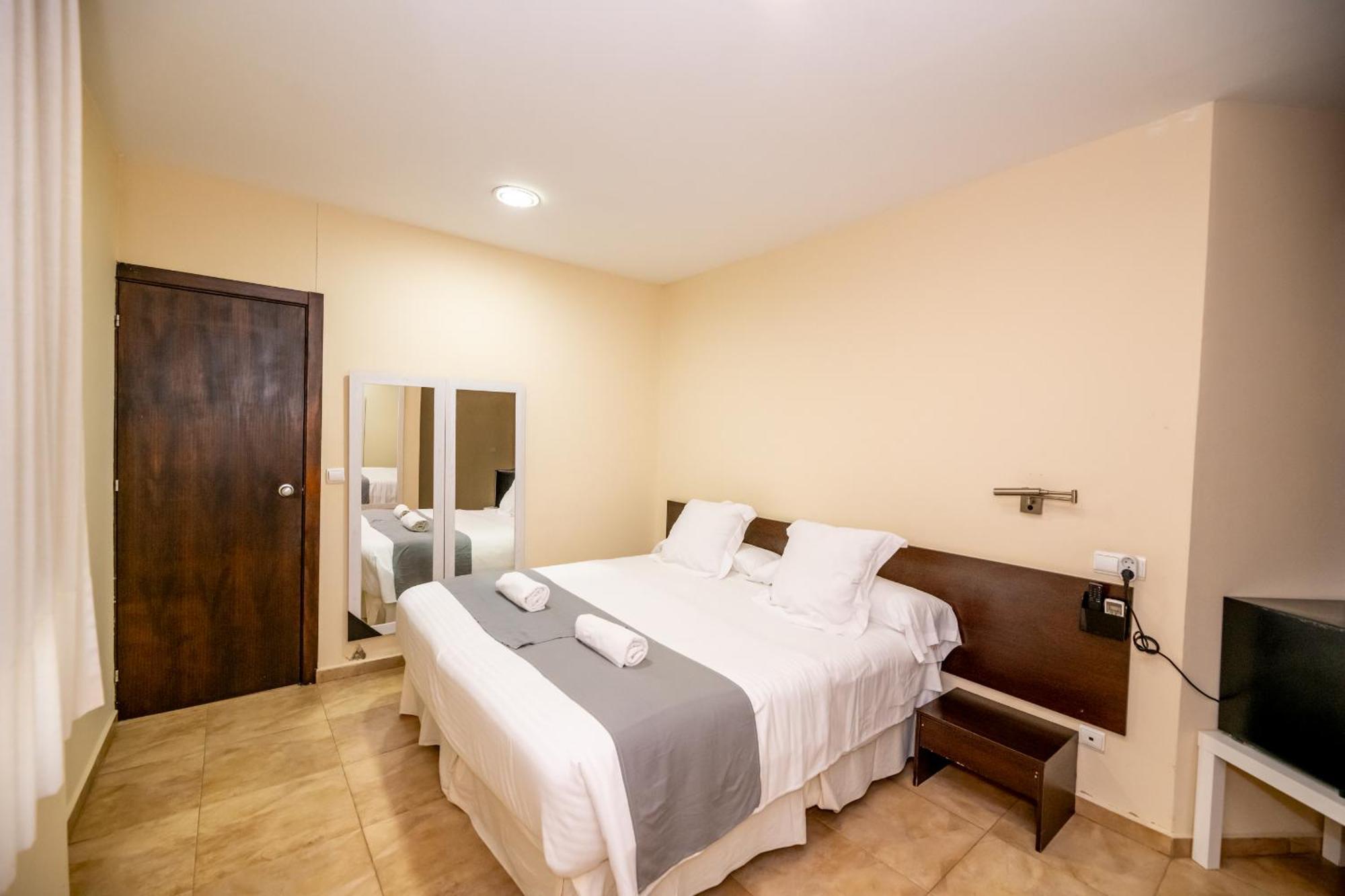Hotel Monasterio Granada - Adults Only ภายนอก รูปภาพ